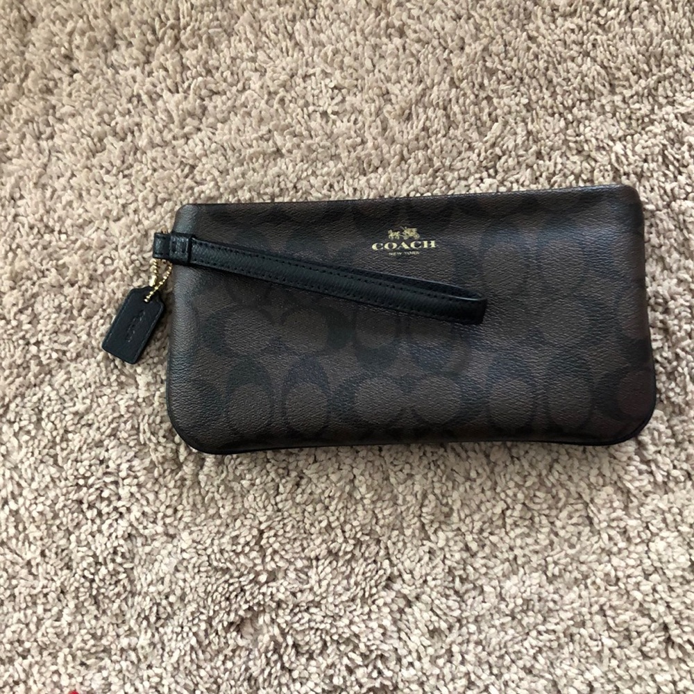 Coach Wristlet Large